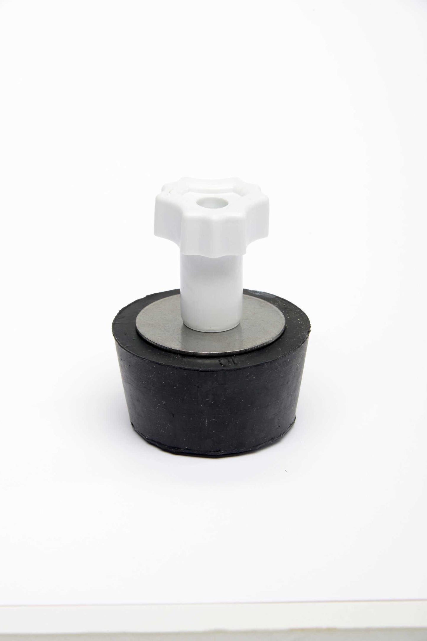 Aladdin Rubber Winter Plug #10 w/ White Easy Grip Knob for 1-1/2" Fitting