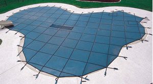 Arctic Armor Green Solid Winter Cover, 16x40 ft. Pool Size, 5x5 ft. Strap Grid (WS555G)