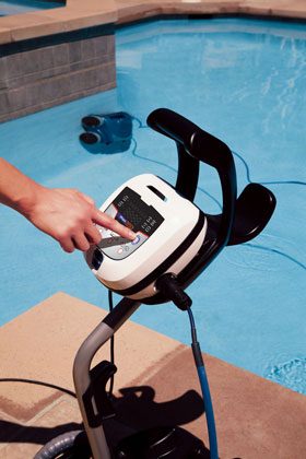 Polaris® F9550 Sport Robotic Cleaner w/Premium Caddy, 70 ft. Cable (F9550) - Obsolete