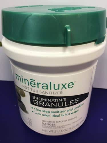 Mineraluxe Bromine Granules, 1.3 lb. (UML09733)