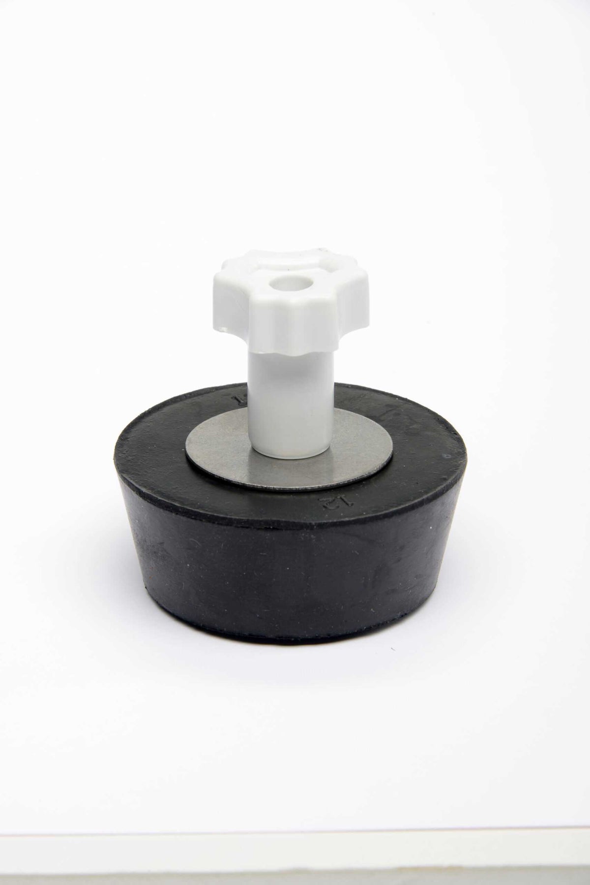 Aladdin Rubber Winter Plug #12 w/ White Easy Grip Knob for 2" Fitting