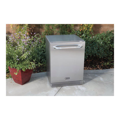 150 L 23-5/8" x 27-1/8" x 32-1/2" Stainless Steel Series II Outdoor Rated Fridge | BUL13700