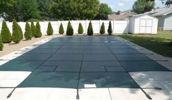 Latham 16x32 Ryl Rec Safety Cover Ctr Stp Mesh - 20-1632RE-CES48-SAP-BLU
