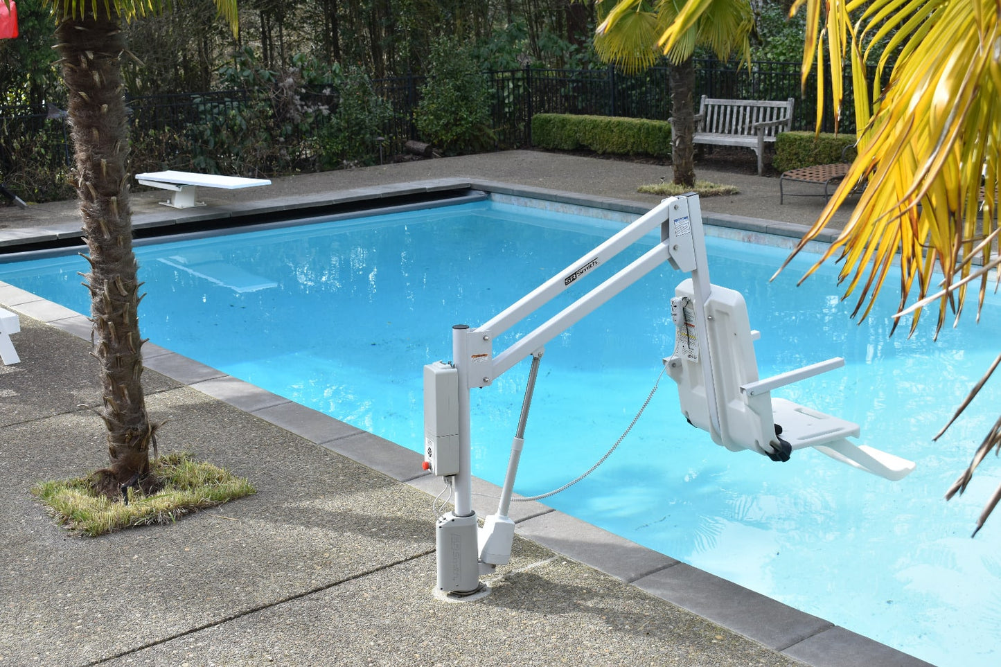SR Smith Axs2 Pool Lift | 310-0000
